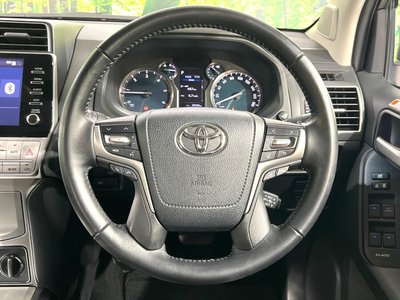 TOYOTA LAND CRUISER PRADO - 8