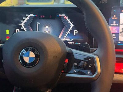 2025 BMW 5 SERIES photo 10