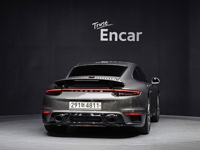 PORSCHE 911 - 4