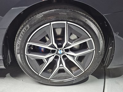 BMW 5 SERIES - 8