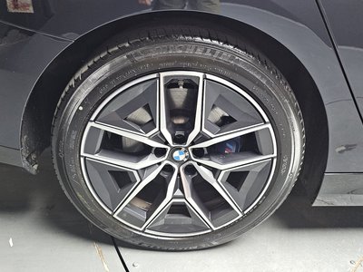 BMW 5 SERIES - 6