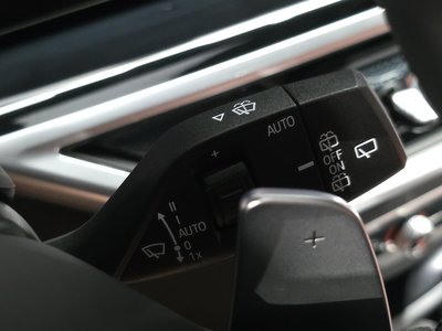 2025 BMW X5 — миниатюра 27