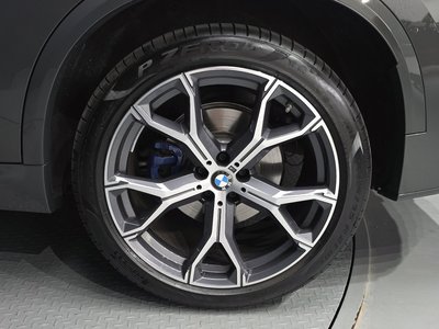 2025 BMW X5 photo 8