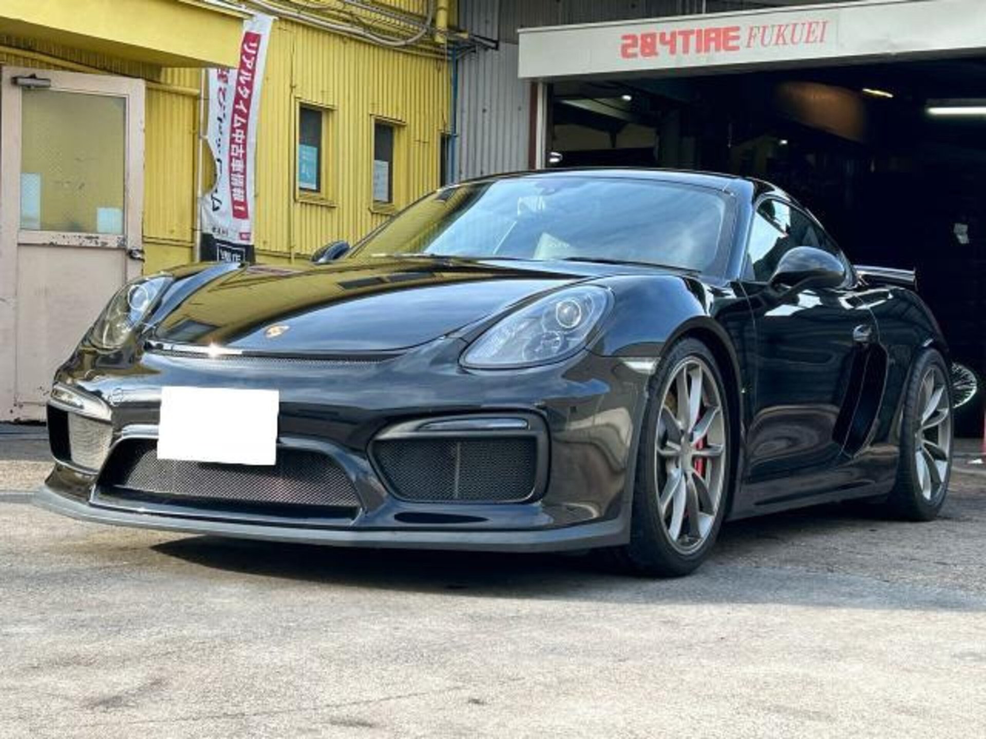 PORSCHE CAYMAN - View 1