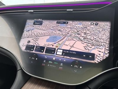 MERCEDES-BENZ EQE - 6