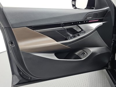 صورة مصغرة 14 لـ 2024 BMW 5 SERIES