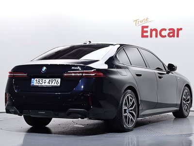 2024 BMW 5 SERIES 照片 4