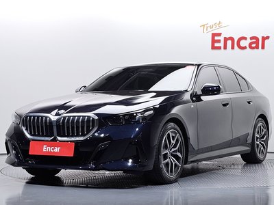 2024 BMW 5 SERIES 照片 1