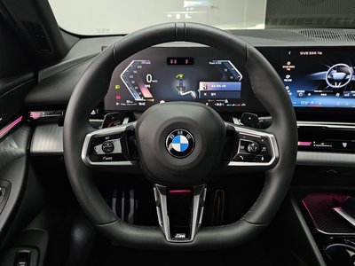 صورة مصغرة 19 لـ 2024 BMW 5 SERIES