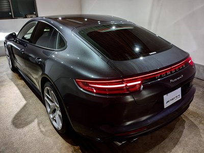 PORSCHE PANAMERA - 8