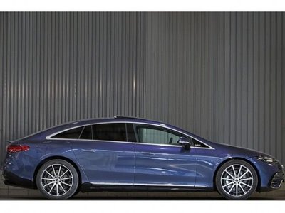 MERCEDES-BENZ EQS - 3
