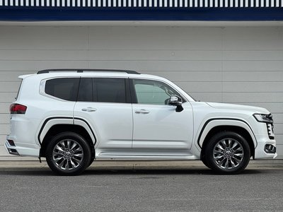 2026 Toyota LAND CRUISER 300 — миниатюра 27