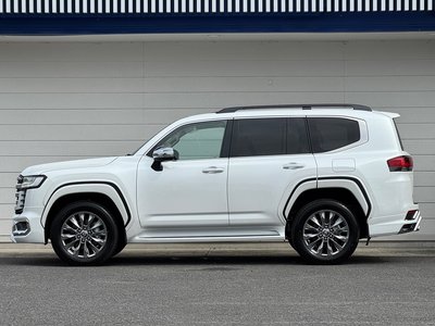2026 Toyota LAND CRUISER 300 — миниатюра 26