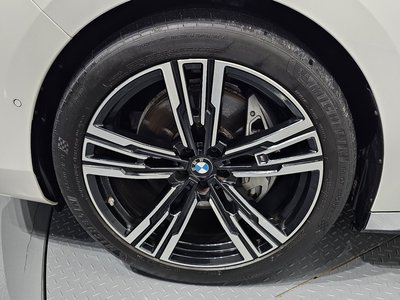 صورة 6 لـ 2023 BMW I7