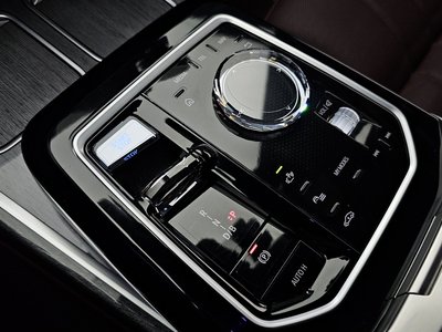 صورة 9 لـ 2023 BMW I7