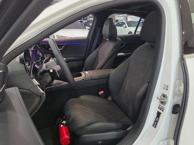 صورة 10 لـ 2025 Mercedes-BENZ E-CLASS