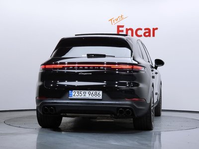 PORSCHE CAYENNE - 4