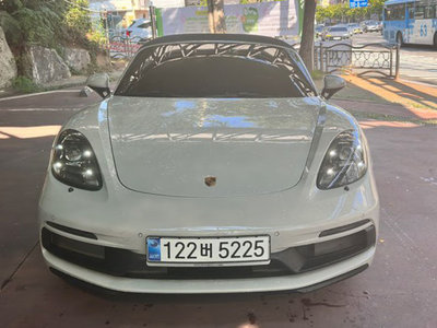 PORSCHE 718 BOXSTER