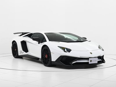 صورة 2 لـ 2017 Lamborghini AVENTADOR