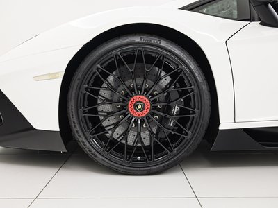 صورة مصغرة 33 لـ 2017 Lamborghini AVENTADOR