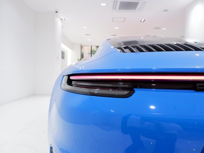 2022 Porsche 911 — миниатюра 22