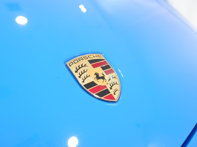 2022 Porsche 911 — миниатюра 15