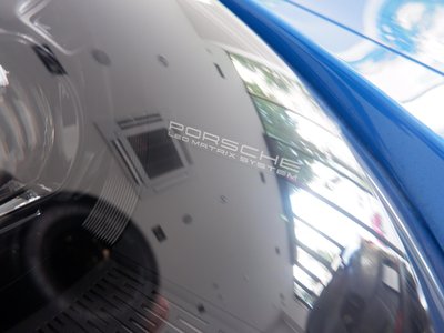 2022 Porsche 911 — миниатюра 13