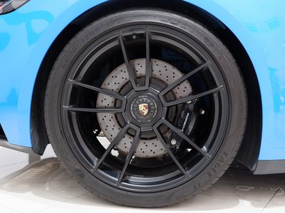 2022 Porsche 911 — миниатюра 18
