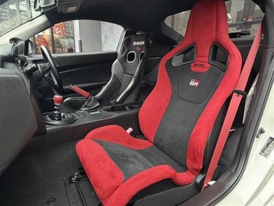 صورة 9 لـ 2016 Toyota 86