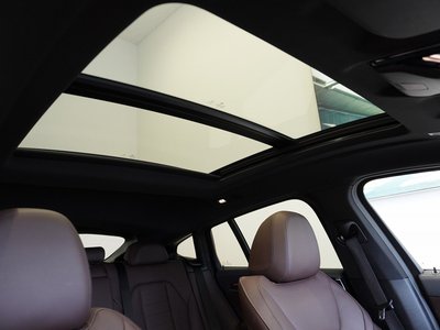 صورة مصغرة 31 لـ 2023 BMW X4