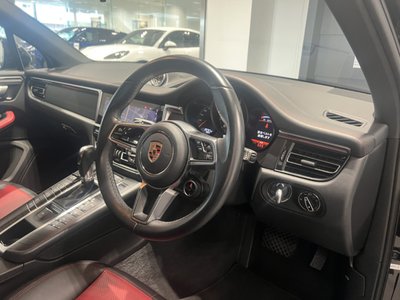 صورة 6 لـ 2020 Porsche MACAN