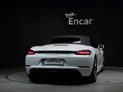 صورة 4 لـ 2020 Porsche 718