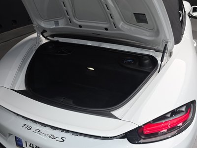 2020 Porsche 718 缩略图 30