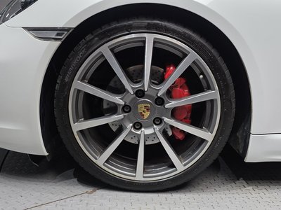 صورة 6 لـ 2020 Porsche 718