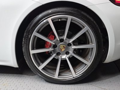 صورة 8 لـ 2020 Porsche 718