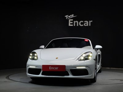 صورة 2 لـ 2020 Porsche 718