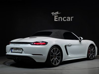 صورة 3 لـ 2020 Porsche 718