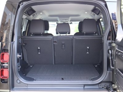 2025 LAND Rover DEFENDER 缩略图 22