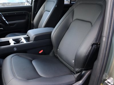 2025 LAND Rover DEFENDER 缩略图 19