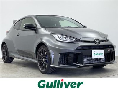 TOYOTA YARIS - 1
