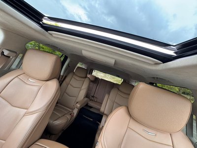 2015 Cadillac ESCALADE thumbnail 49