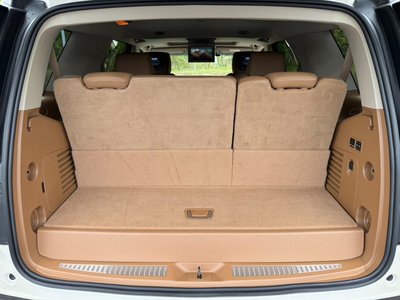 2015 Cadillac ESCALADE thumbnail 52