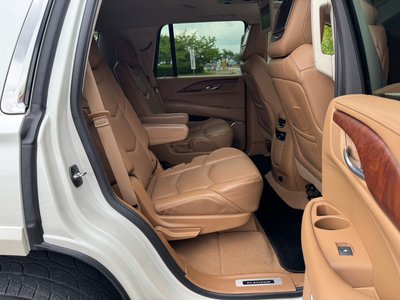 2015 Cadillac ESCALADE thumbnail 56