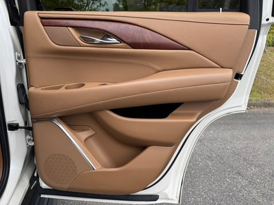 2015 Cadillac ESCALADE thumbnail 60