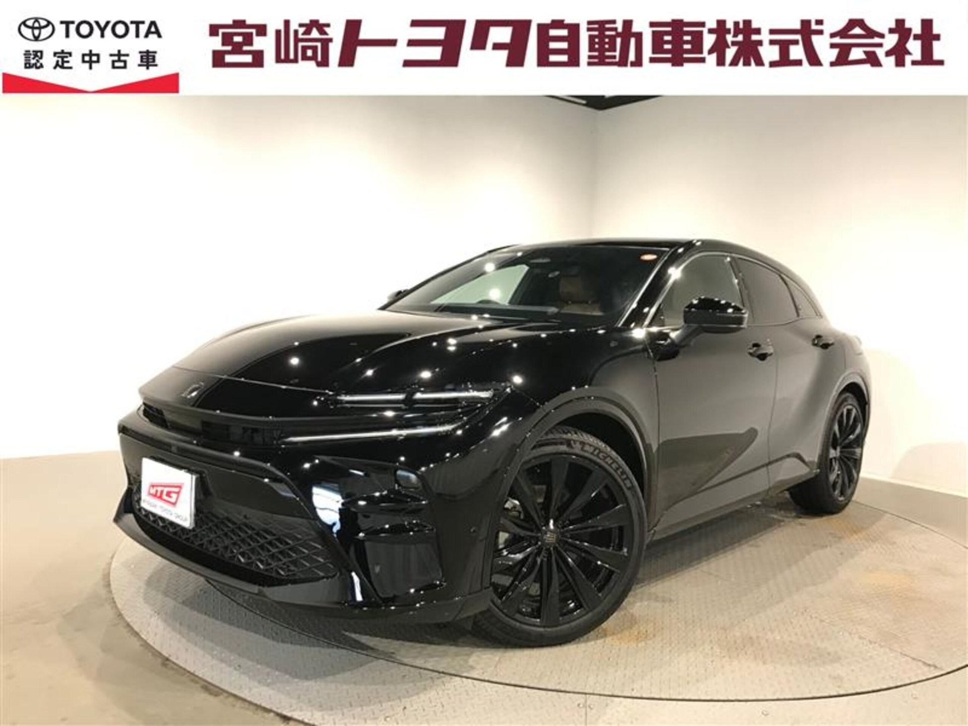 2024 Toyota CROWN SPORT photo 1