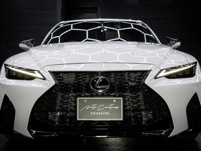 LEXUS IS - 1