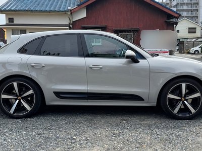 PORSCHE MACAN T - 3
