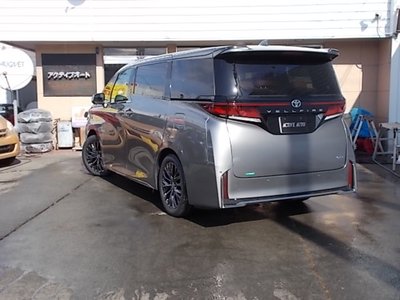 TOYOTA VELLFIRE - 3