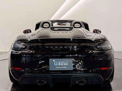 PORSCHE 718 SPYDER - 4
