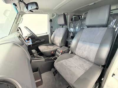 2025 Toyota LAND CRUISER 70 缩略图 30